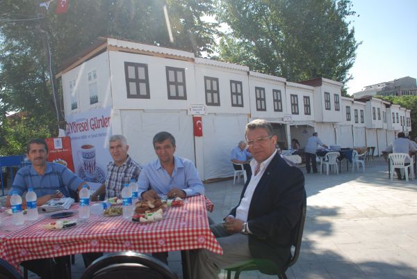 Ak Parti Zeytinburnu İlçe yönetim kurulu üyesi Hasan Memiş