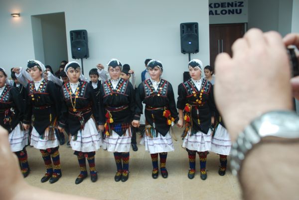 FATMA SÜSLÜGİL FOLKLOR EKİBİ ...