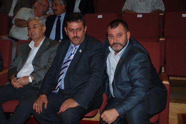 MHP ilçe başaknı Av.F.Ahmet Alparslan ve yömetimi 