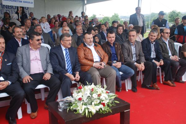 AK PARTİ İLÇE İLÇE BAŞKANI'DA ORADAYDI  