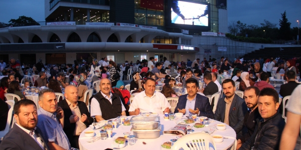 15 Temmuz Meydanı’nda Ramazan Bereketi