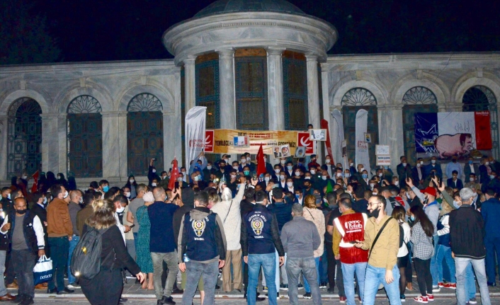 Yeniden Refah Partisi'nden Fransa'ya Gözdağı