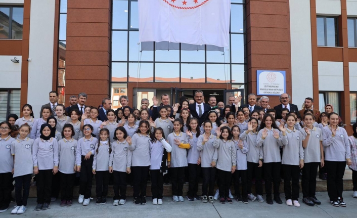 Zeytinburnu Kız Anadolu İmam Hatip Lisesi Açıldı