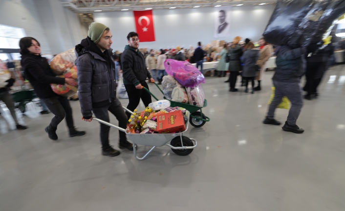 İBB Ekipleri Deprem Bölgesinde 577 Can’ı Enkaz Altında Kurtardı