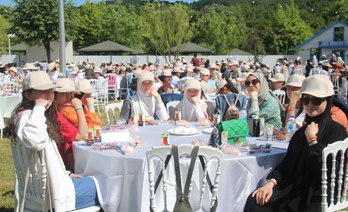 Bilge Nesil Üyesi Öğrenciler Piknik ile Stres Attı…