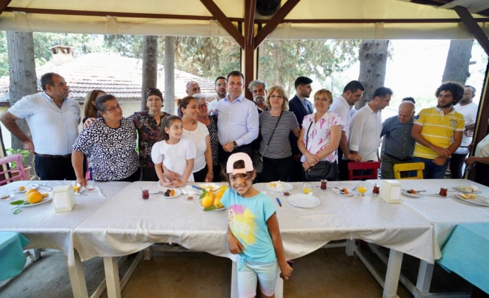 İBB Başkanı İmamoğlu: Kurban Bayramı'nı  Depremin Vurduğu Hatay'da Karşıladı