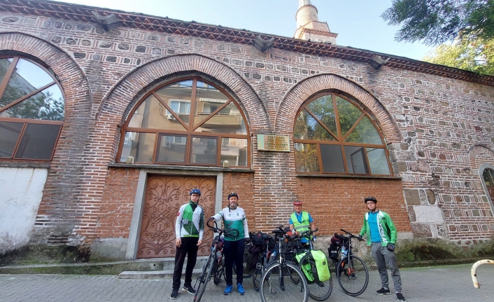 Edirne Yeşilay Spor Klübü Bulgaristan'a Bisiklet Turu Düzenledi