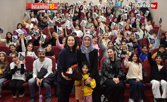 Yazar Fatma Öz Alpaydın Bilgi Evi Üyeleri’ İle Bir Araya Geldi