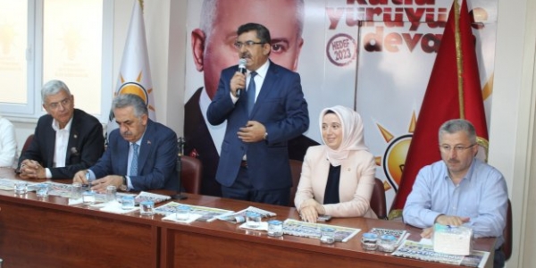 Ak Parti Zeytinburnu Bayramlaştı