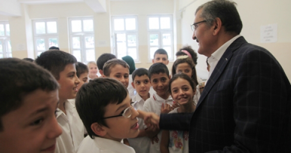 Başkan Aydın’dan okul ziyaretleri…