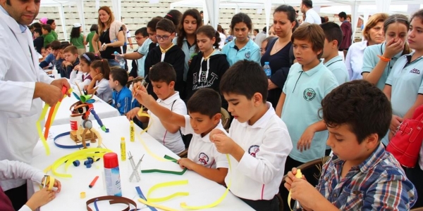 Bilgi Evleri Harmoni 3T Bilim Şenliği’nde