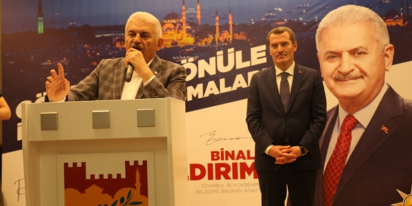 Binali Yıldırım Zeytinburnu'nda Moral Depoladı 