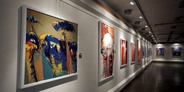 Boşnak sanatçı Huskoviç’in eserleri Zeytinburnu’nda sergileniyor