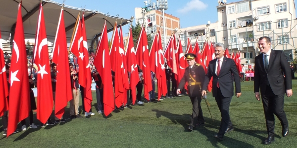 Cumhuriyetin 96.Yılına Zeytinburnu’nda Görkemli Kutlama