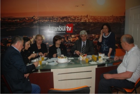Dostları İstanbul Times TV.yi yalnız bırakmıyor