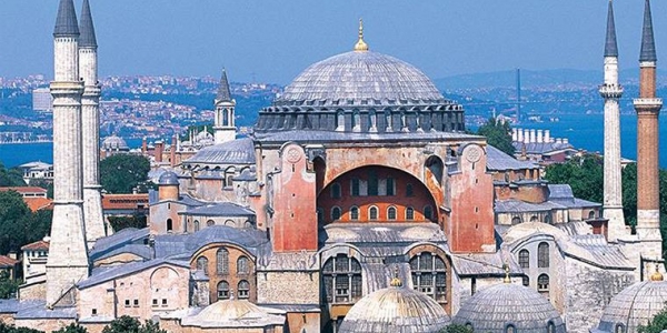  Fethin Sembolü Ayasofya'yı Hangi İktidar Yeniden Camii Yaparsa Bu Halk Onları Unutmaz...