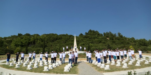 Gençler Seyit Onbaşı’nın Mermisini Omuzladı