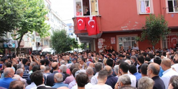 Halk Şehit' Kadir Cihan Karagözlü'den Helallik İstedi