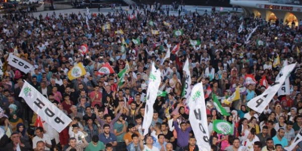 HDP 'li Altan Tan Zeytinburnu'nda halka hitap etti  