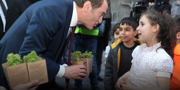 Hoş geldin ‘bahar’, hoş geldin ‘Ömer’ bebek…