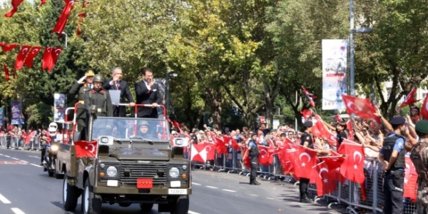 İBB Başkanı İmamoğlu:  “Milli birliğimiz hep büyüsün”