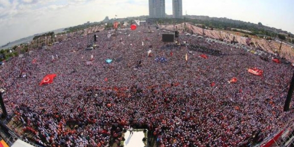 Kazlıçeşme Miting Alanı Satılıyor