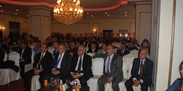 MHP Zeytinburnu delegesi yeniden Alpaslan’ı seçti