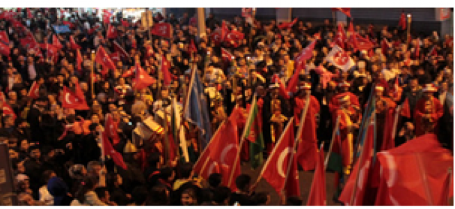 MHP Zeytinburnu İlçe Teşkilatından Kalabalık Yürüyüş!