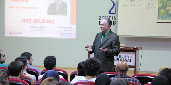 Prof. Duralı: Özgürlük Saçma Bir Kompleks Ürünü