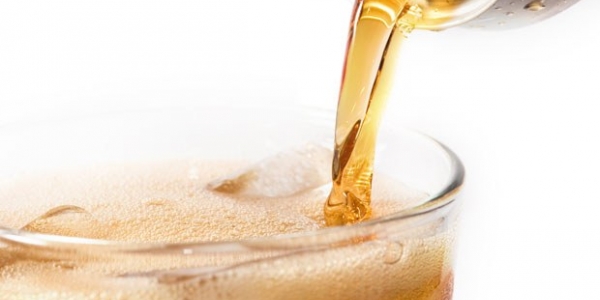 Şekerli ve gazlı içecek meme kanseri riskini artırıyor