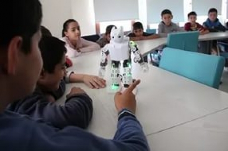 Zeytinburnu’nda Robot Yapım Atölyesi Açıldı