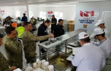 Nurdağı’nda Açılan ‘Mehmet Camlı Aşevi’ Günde 10 Bin Kişiye Sıcak Yemek Dağıtacak