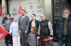 CHP Zeytinburnu Belediye Başkan Aday Şehir Plancısı Onur Soytürk Kendisini Halk’a Sevdirmeye Başlıyor…