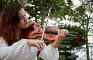  CRR Senfoni Orkestrası’ndan “Dansa Davet”