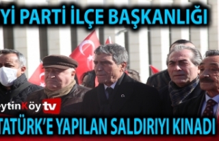 İyi Parti Zeytinburnu Atatürk Heykeline Yapılan...