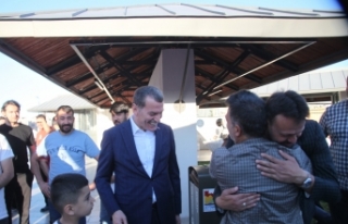 Zeytinburnu Belediyesinde Gelenek Bozulmadı Bayram...