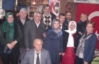 Bayan Muhtar'dan Yeşiltepelliler'e Yemek!.