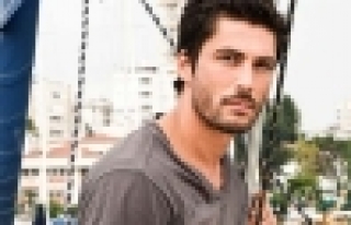 Bıçaklayan tinerci değil çiçekci