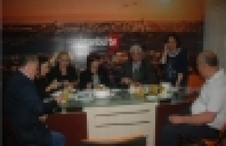 Dostları İstanbul Times TV.yi yalnız bırakmıyor