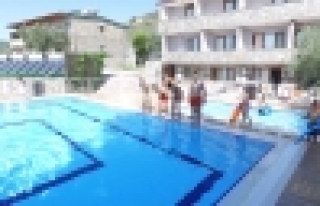 Onlar İlk Kez Tatil Yaptı