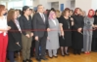 Zeytinburnu Kent Konseyi Kadın Meclisi 8 Martı Kutladı...