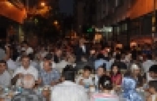 Zeytinburnu’nda Sokak İftarı Heyecanı