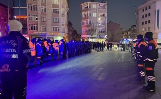 Zeytinburnu Arama Kurtarma (ZAK) Ekibi 14 Kişiyi Enkazdan Kurtardı