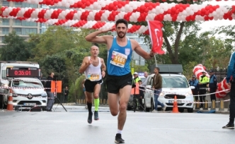 Cumhuriyet İçin Koştular