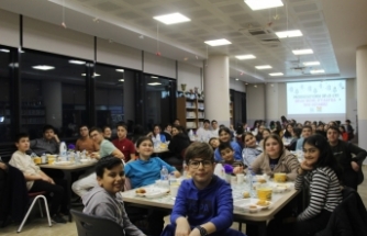 Bilgi Evi Öğrencileri Ramazan Boyunca İftar Sofrasında Bir Araya Geldiler