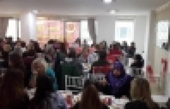 CHP Yeşiltepe Mahalle Komitesi Şiddet Gören Kadınları Unutmadı !