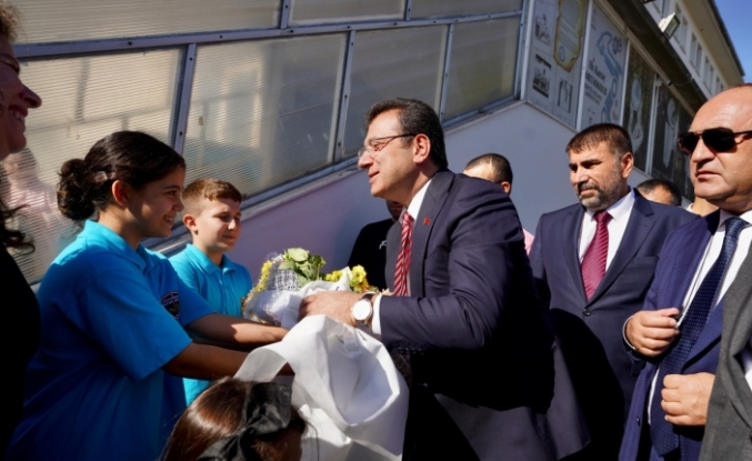 İBB, ÖĞRENCİLERİN YANINDA