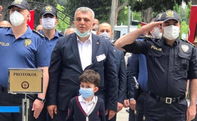 Şehit Polisin Ağabeyi Terörsüz Türkiye’yi Destekliyorum Dedi