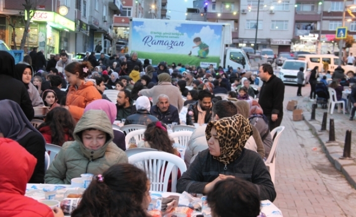 Gelecek 15 Yıl İçinde Artık Sokak İftarları Olmayacak (VİDEOLU)